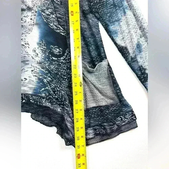 Kamana size XL artsy tunic top long sleeve V neck blue black boho art to wear - Picture 5 of 9